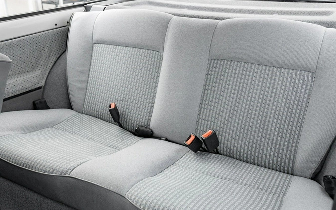 Volkswagen Polo cena 39900 przebieg: 108976, rok produkcji 1988 z Nowe Miasteczko małe 352